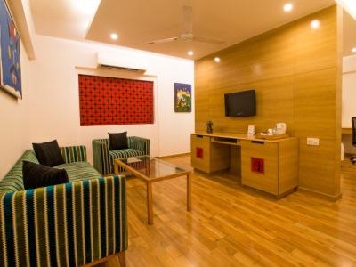 Red Fox By Lemon Tree Hotels, Hotel