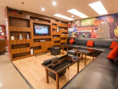 Hotel Red Fox By Lemon Tree Hotels, 3*