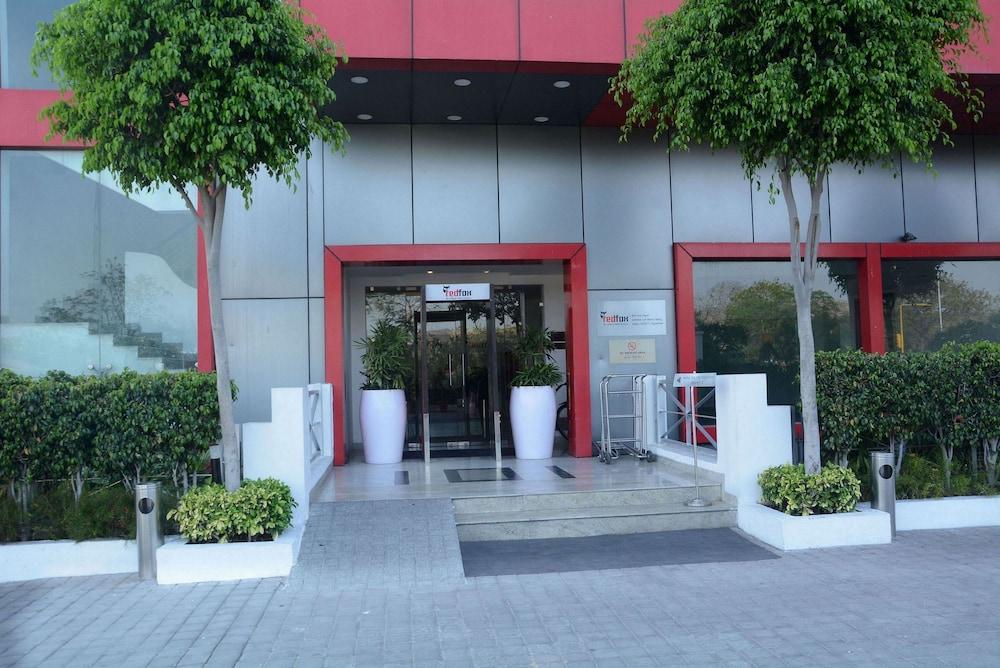 Hotel Red Fox By Lemon Tree Hotels,