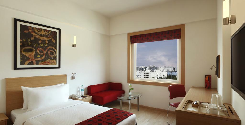 Red Fox By Lemon Tree Hotels, Hotel