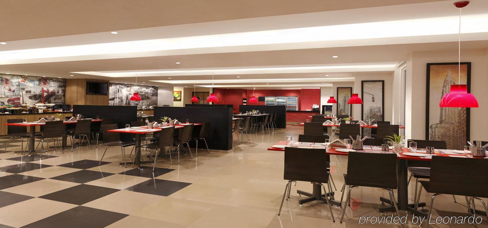 Hotel Red Fox By Lemon Tree Hotels, 3*