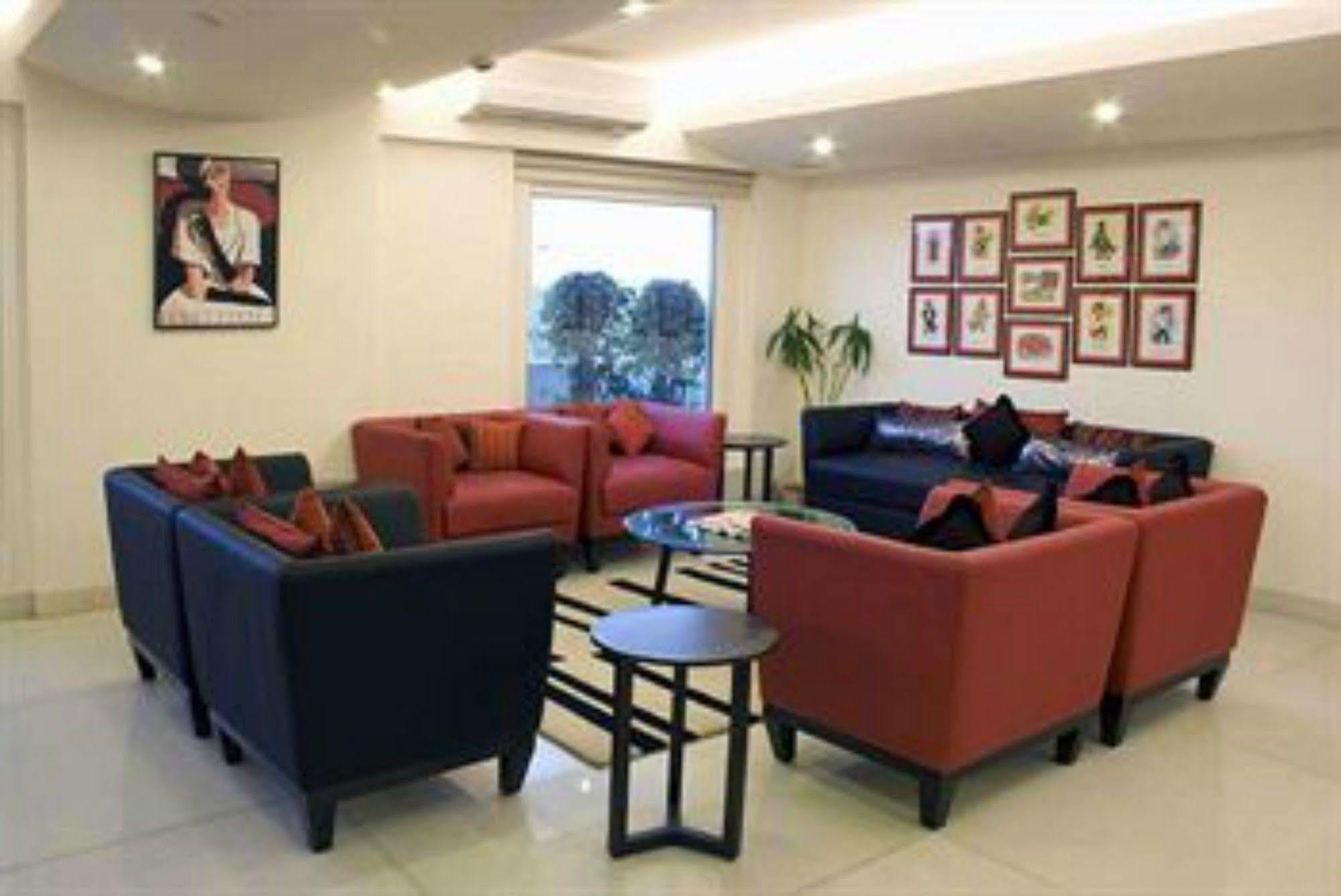 Red Fox By Lemon Tree Hotels,